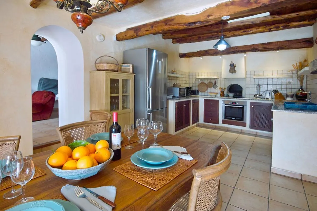 Maison Calme Wifi, Aircon, Private Pool Santa Agnes de Corona Espagne